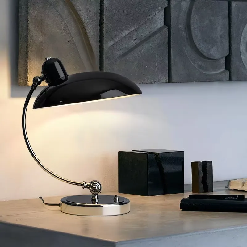 현대적인 디자인의 무선 철제 데스크 램프, 클래식한 곡 - Light Switch 리뷰 및 가격